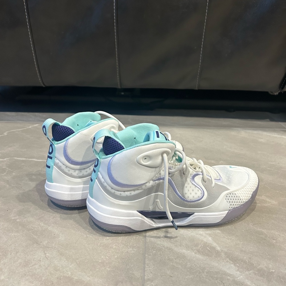 New Blue/white/purple Avoli Basketball/Volleyball Shoes
